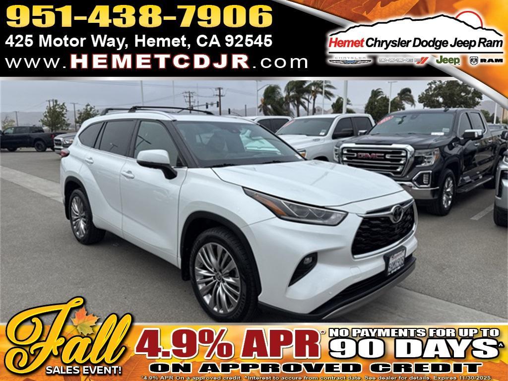used 2022 Toyota Highlander car, priced at $33,977