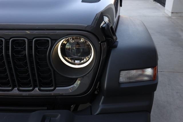 new 2025 Jeep Wrangler car, priced at $43,236