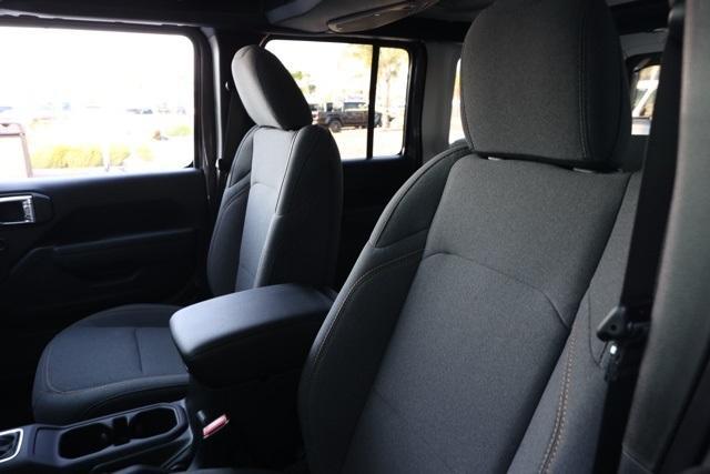 new 2025 Jeep Wrangler car, priced at $43,236