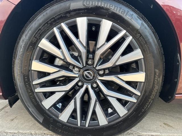 used 2023 Nissan Altima car, priced at $19,276