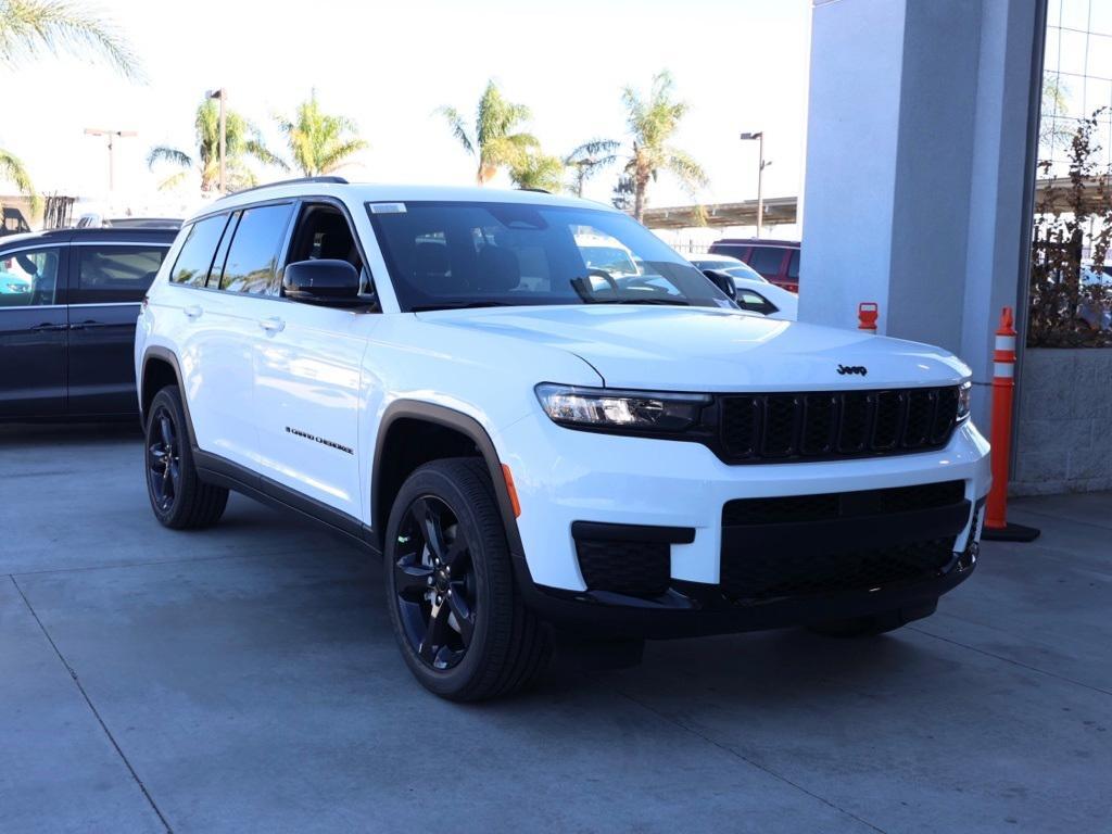new 2025 Jeep Grand Cherokee L car, priced at $42,280