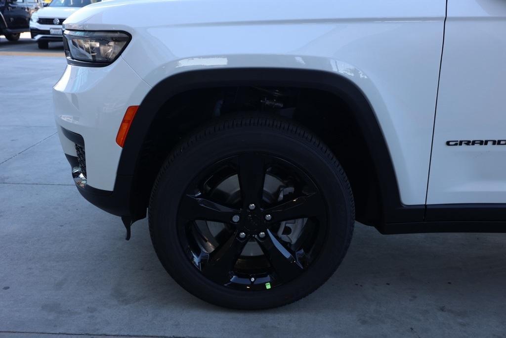 new 2025 Jeep Grand Cherokee L car, priced at $42,280