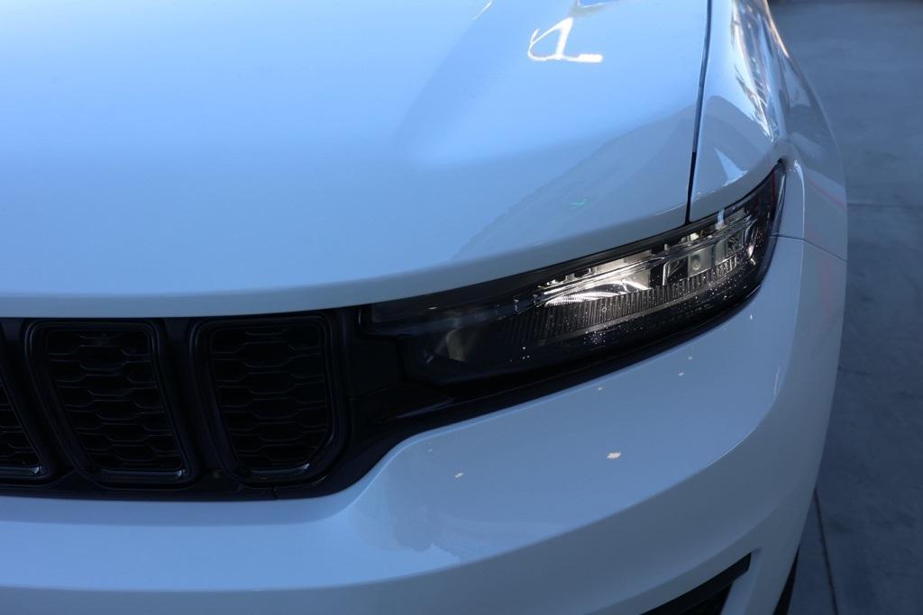 new 2025 Jeep Grand Cherokee L car, priced at $42,280