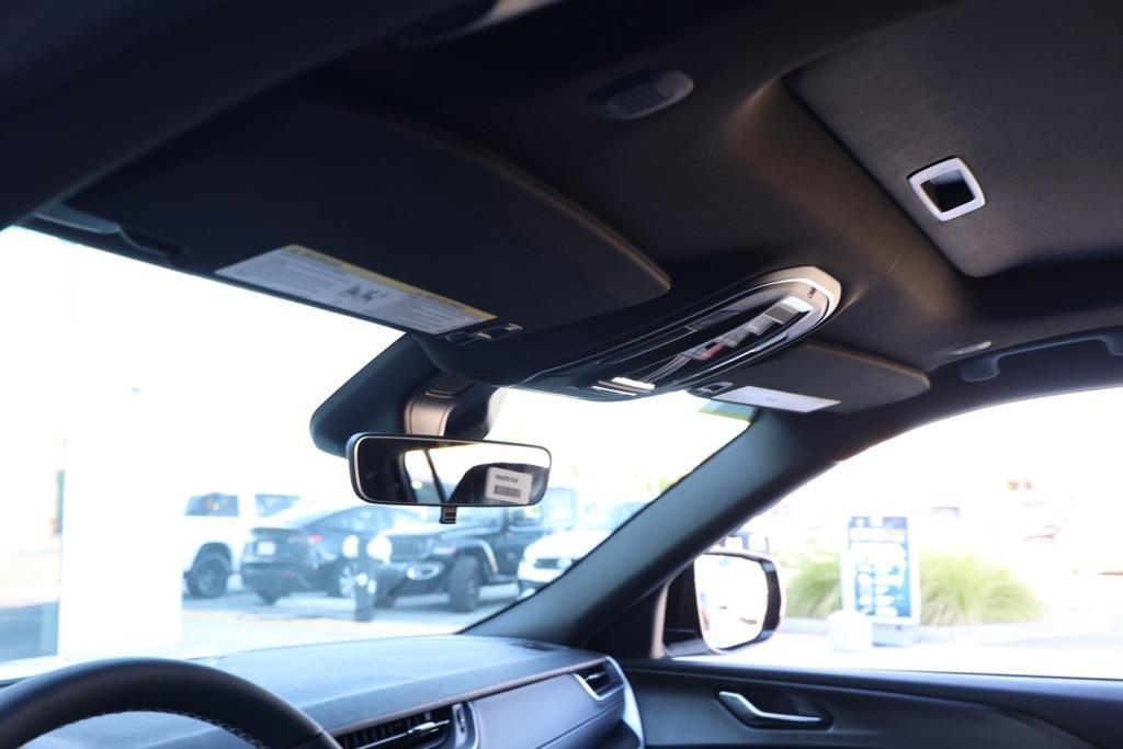 new 2025 Jeep Grand Cherokee L car, priced at $42,280