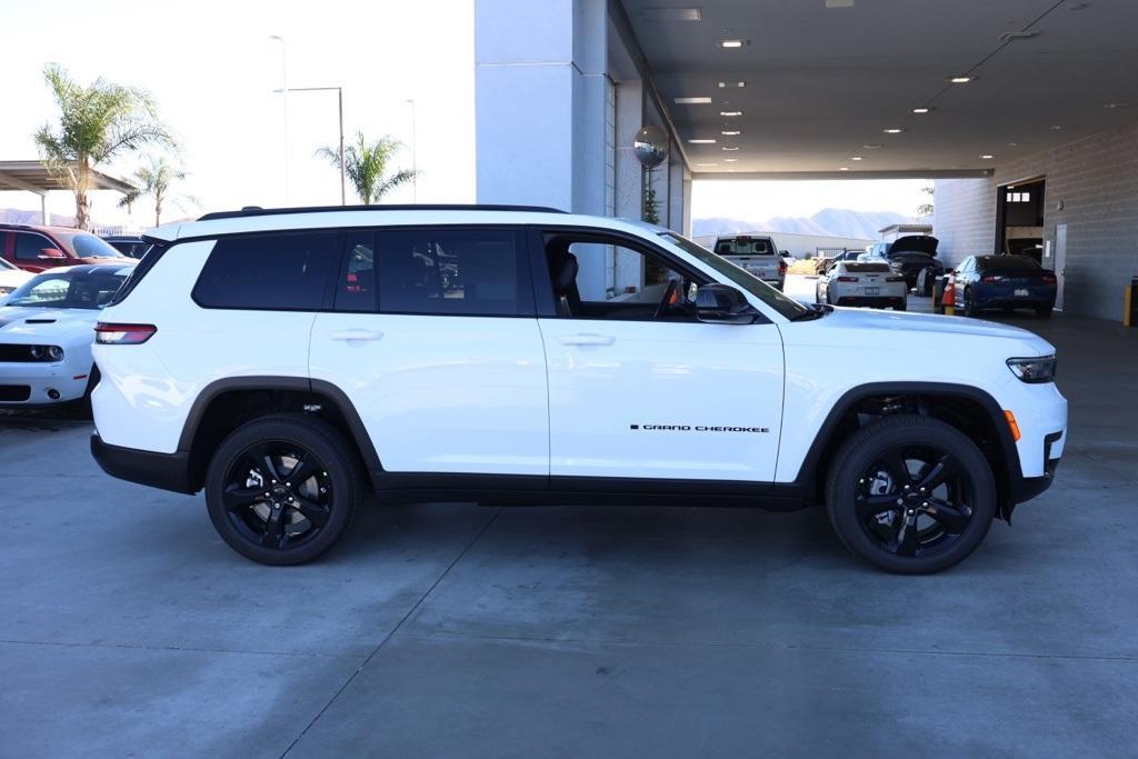 new 2025 Jeep Grand Cherokee L car, priced at $42,280