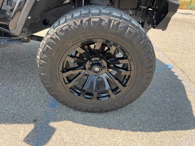 used 2021 Jeep Gladiator car, priced at $32,426