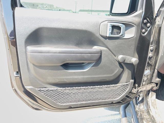 used 2021 Jeep Gladiator car, priced at $32,426