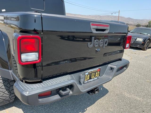 used 2021 Jeep Gladiator car, priced at $32,426