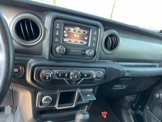 used 2021 Jeep Gladiator car, priced at $32,426