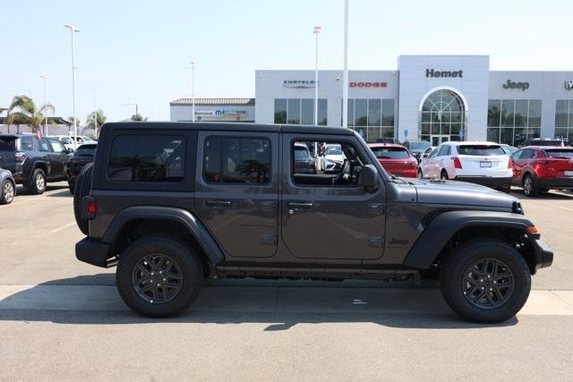 new 2025 Jeep Wrangler car, priced at $48,073