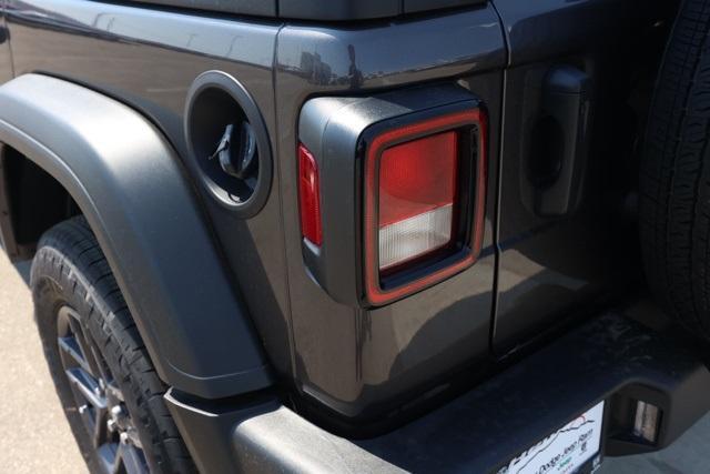 new 2025 Jeep Wrangler car, priced at $48,073