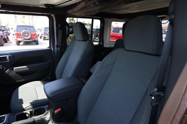 new 2025 Jeep Wrangler car, priced at $48,073