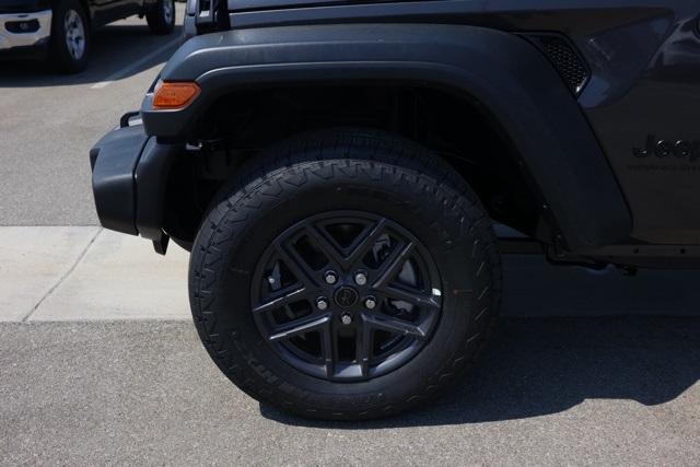 new 2025 Jeep Wrangler car, priced at $48,073