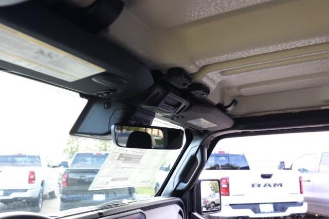 new 2025 Jeep Gladiator car, priced at $51,339