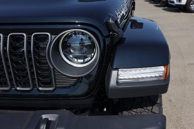 new 2025 Jeep Gladiator car, priced at $47,285