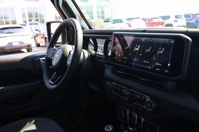new 2025 Jeep Wrangler car, priced at $62,176