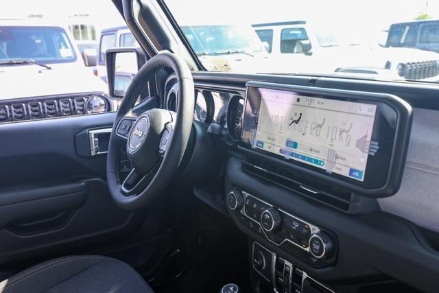 new 2025 Jeep Wrangler car, priced at $47,358