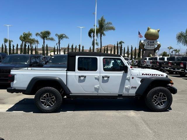 new 2024 Jeep Gladiator car, priced at $55,390