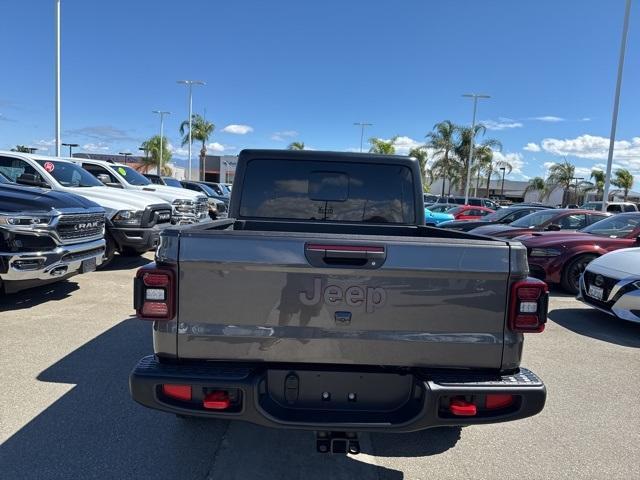 used 2023 Jeep Gladiator car, priced at $39,387