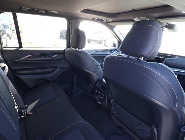 new 2025 Jeep Grand Cherokee car, priced at $42,074