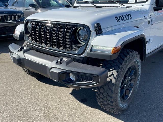 new 2025 Jeep Gladiator car, priced at $51,435