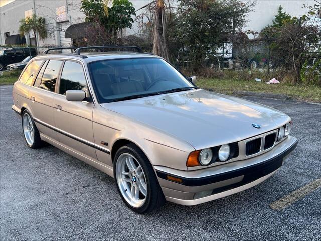 used 1995 BMW 525 car, priced at $13,900