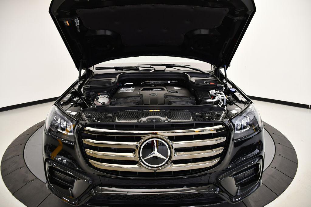 new 2026 Mercedes-Benz GLS 580 car, priced at $119,330