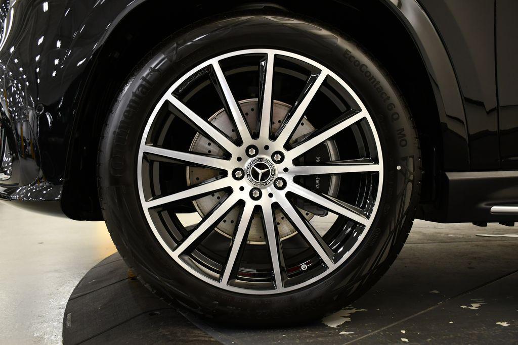 new 2026 Mercedes-Benz GLS 580 car, priced at $119,330