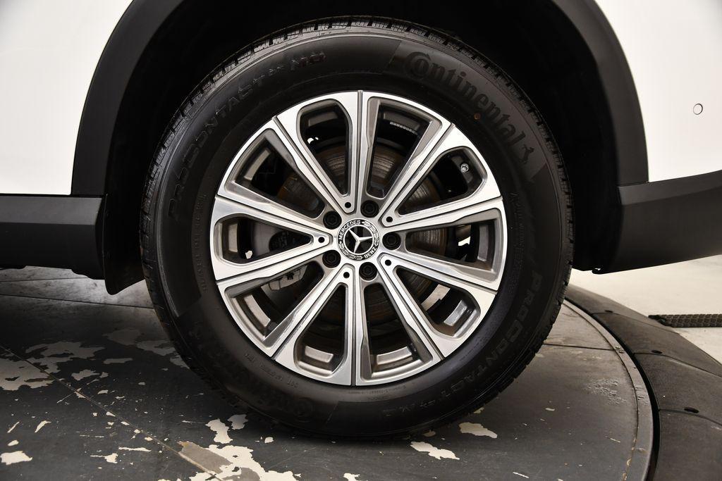 used 2025 Mercedes-Benz GLC 300 car, priced at $44,185