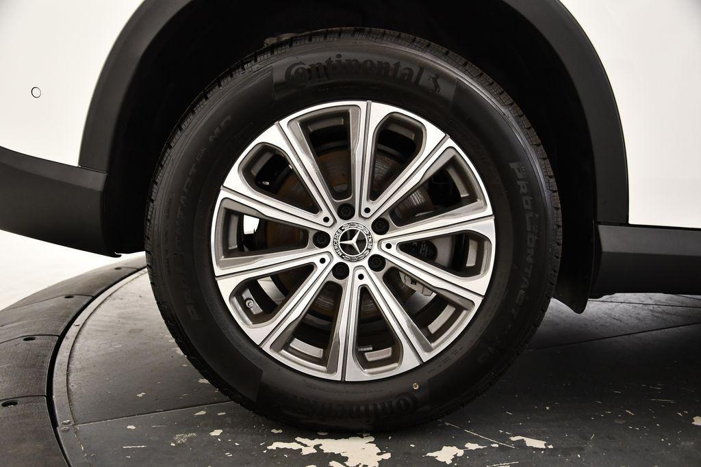 used 2025 Mercedes-Benz GLC 300 car, priced at $44,185