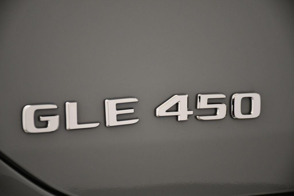 new 2026 Mercedes-Benz GLE 450 car, priced at $92,180