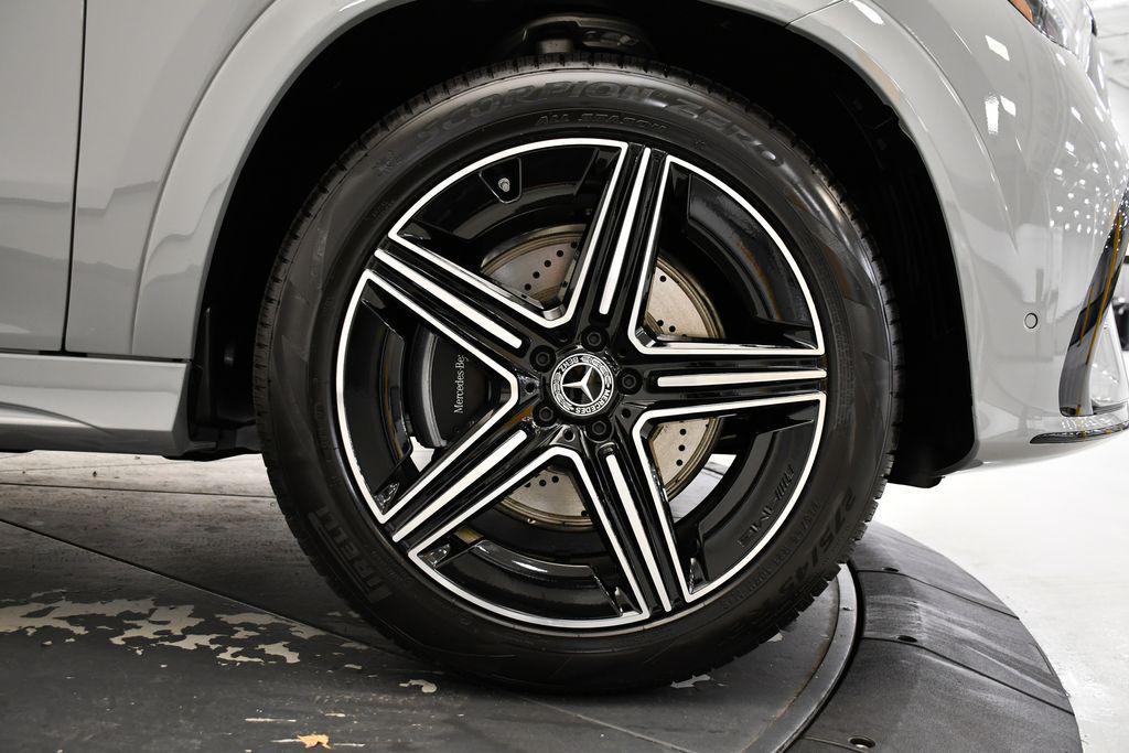 new 2026 Mercedes-Benz GLE 450 car, priced at $92,180