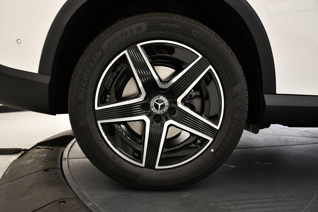 new 2026 Mercedes-Benz GLC 300 car, priced at $54,885