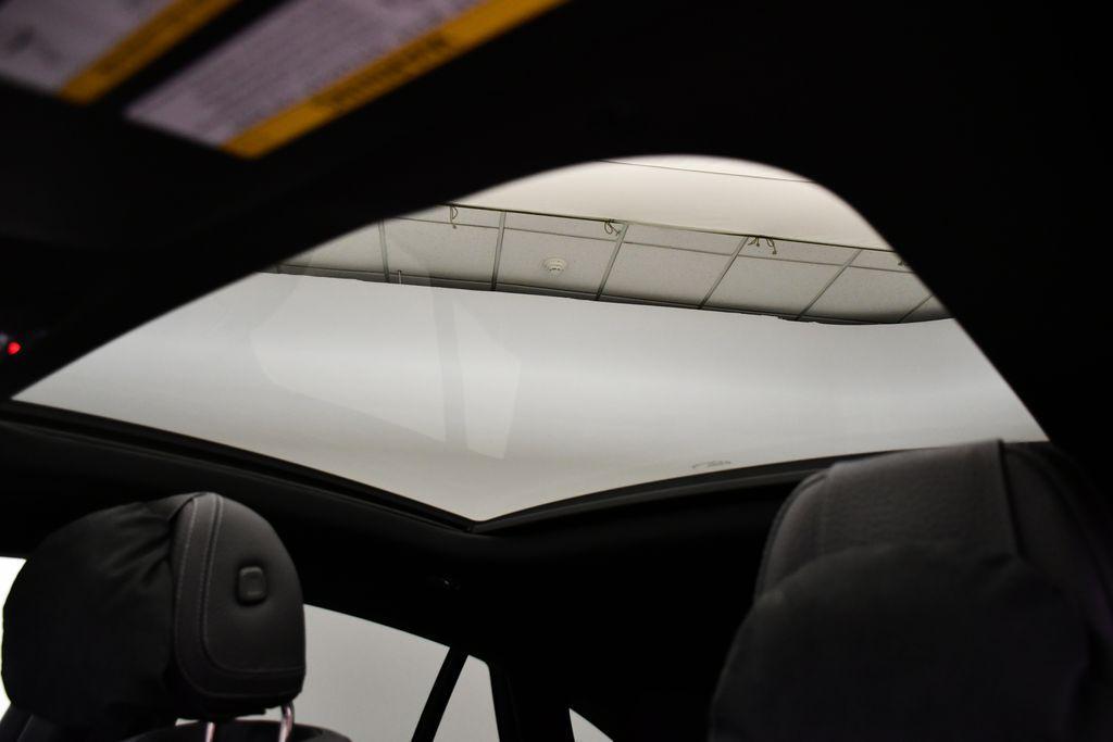 new 2026 Mercedes-Benz GLE 450 car, priced at $92,180