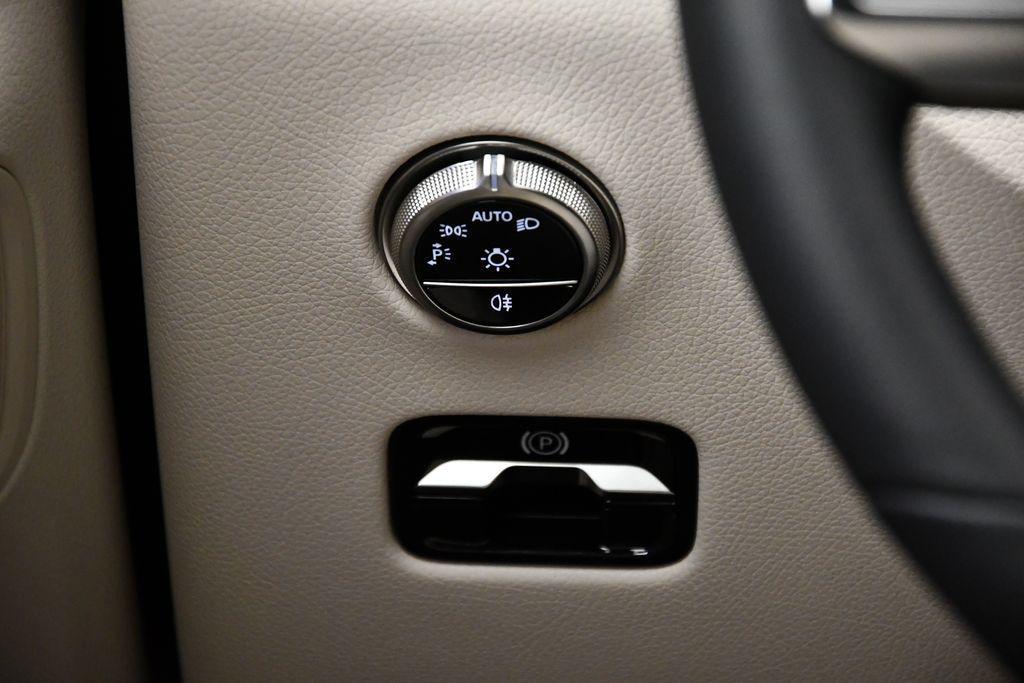 used 2025 Mercedes-Benz GLC 300 car, priced at $46,535