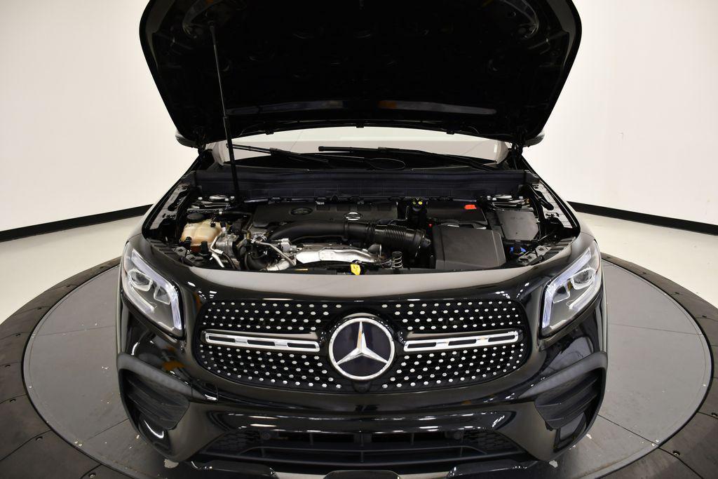used 2021 Mercedes-Benz GLB 250 car, priced at $26,793