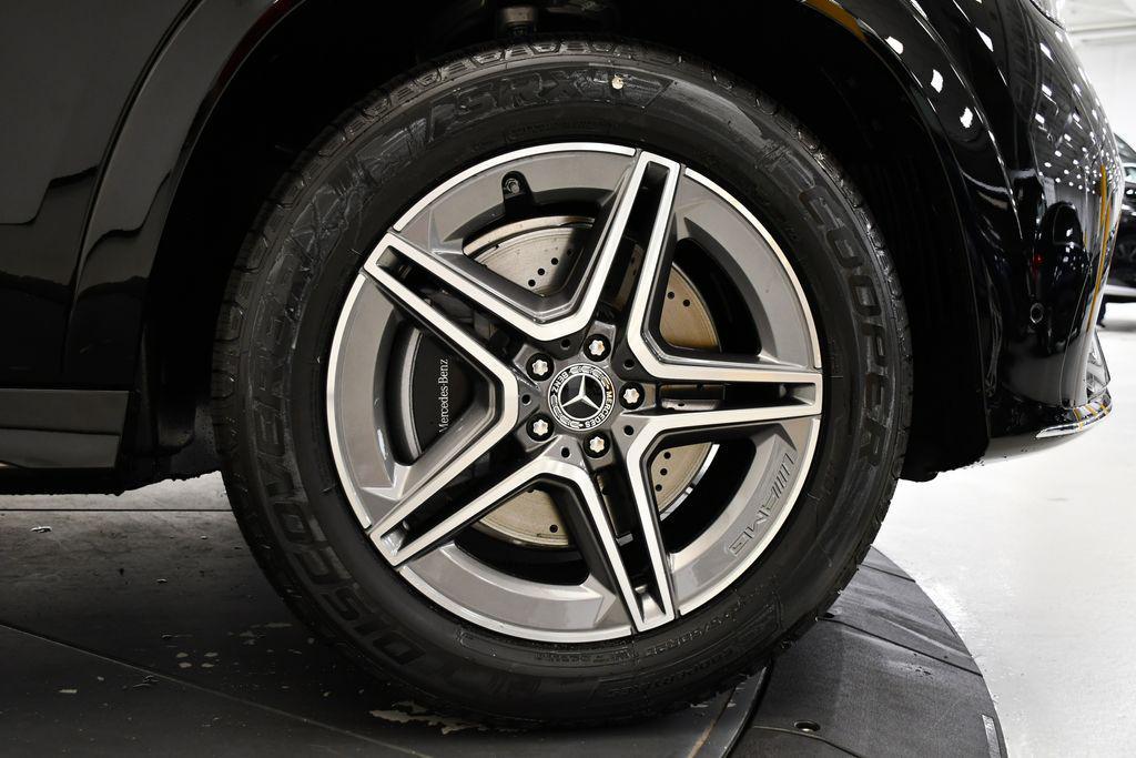 new 2026 Mercedes-Benz GLE 450 car, priced at $77,150
