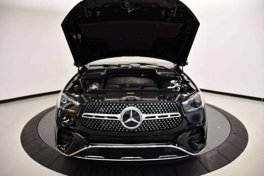 new 2026 Mercedes-Benz GLE 450 car, priced at $77,150