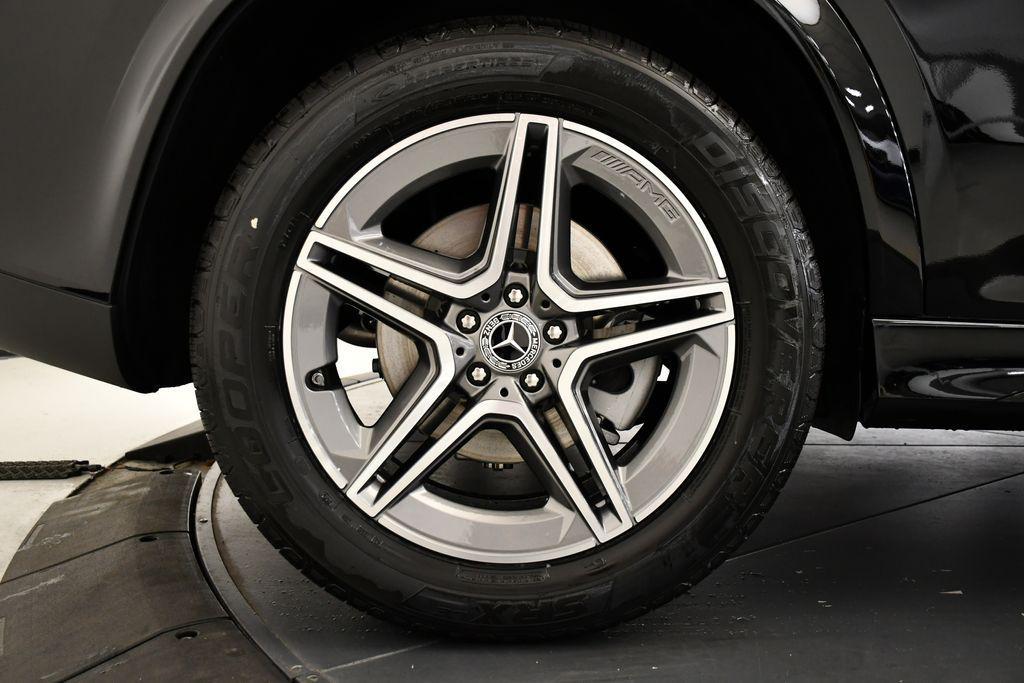new 2026 Mercedes-Benz GLE 450 car, priced at $77,150