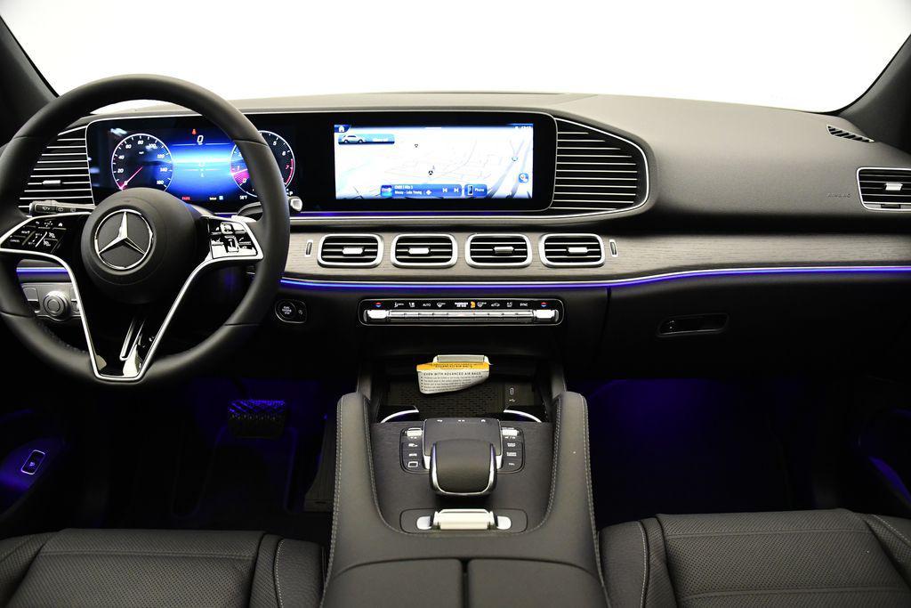 new 2025 Mercedes-Benz GLE 580 car, priced at $93,465