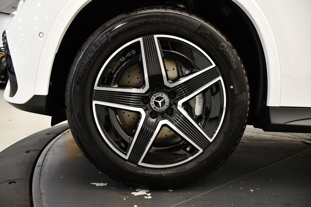 new 2025 Mercedes-Benz GLC 300 car, priced at $59,465
