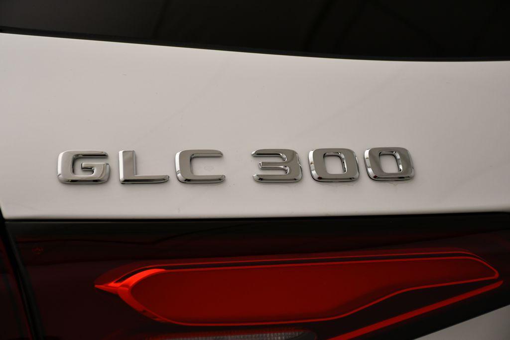 new 2025 Mercedes-Benz GLC 300 car, priced at $59,465