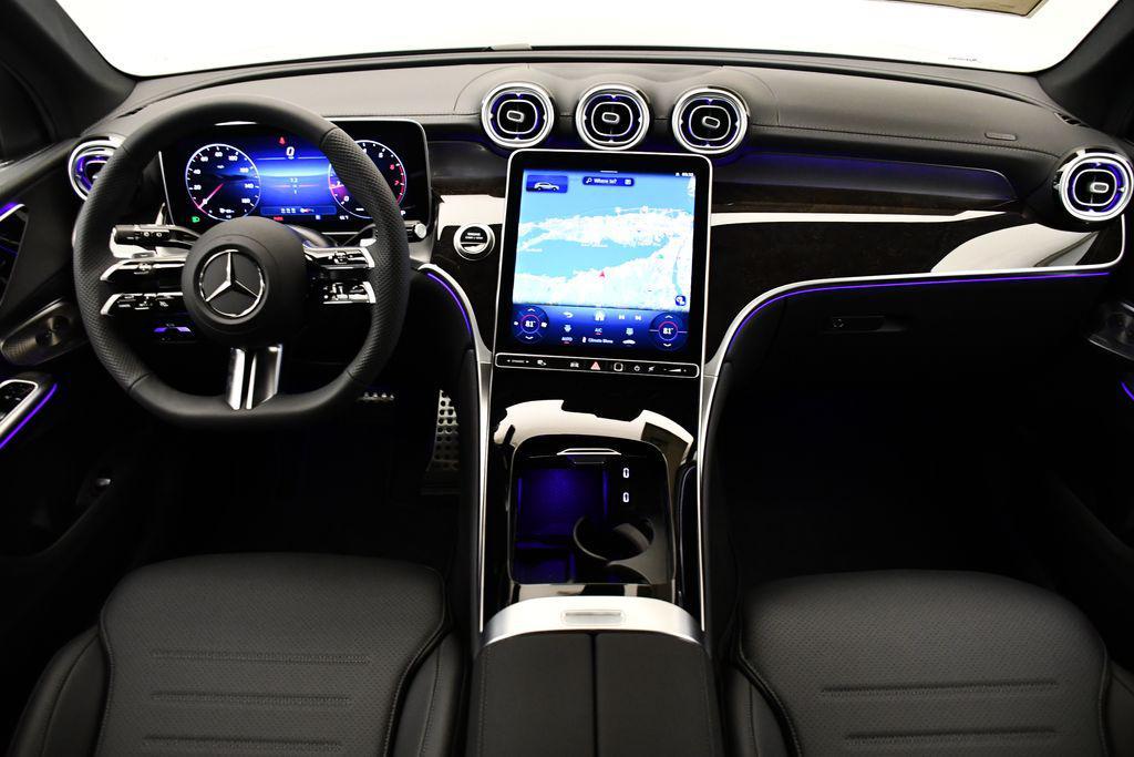 new 2025 Mercedes-Benz GLC 300 car, priced at $60,410
