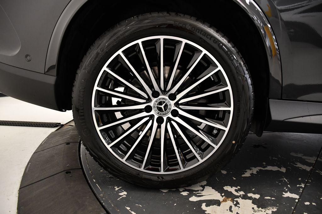 new 2025 Mercedes-Benz GLC 300 car, priced at $60,410