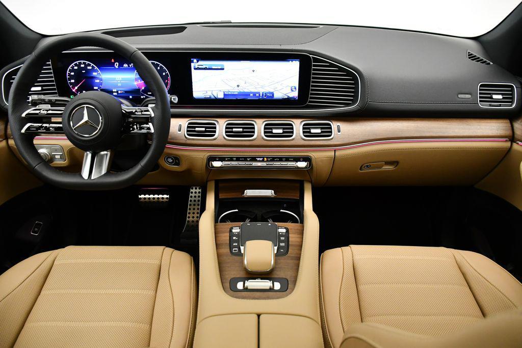 new 2026 Mercedes-Benz GLS 580 car, priced at $121,030