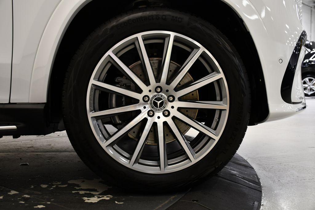 new 2026 Mercedes-Benz GLS 580 car, priced at $121,030