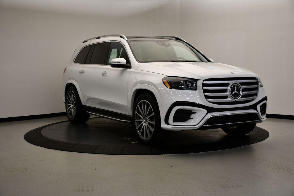 new 2026 Mercedes-Benz GLS 580 car, priced at $121,030