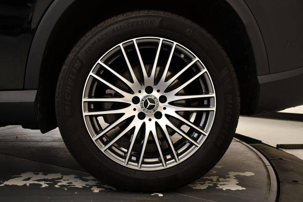 used 2024 Mercedes-Benz GLC 300 car, priced at $40,593