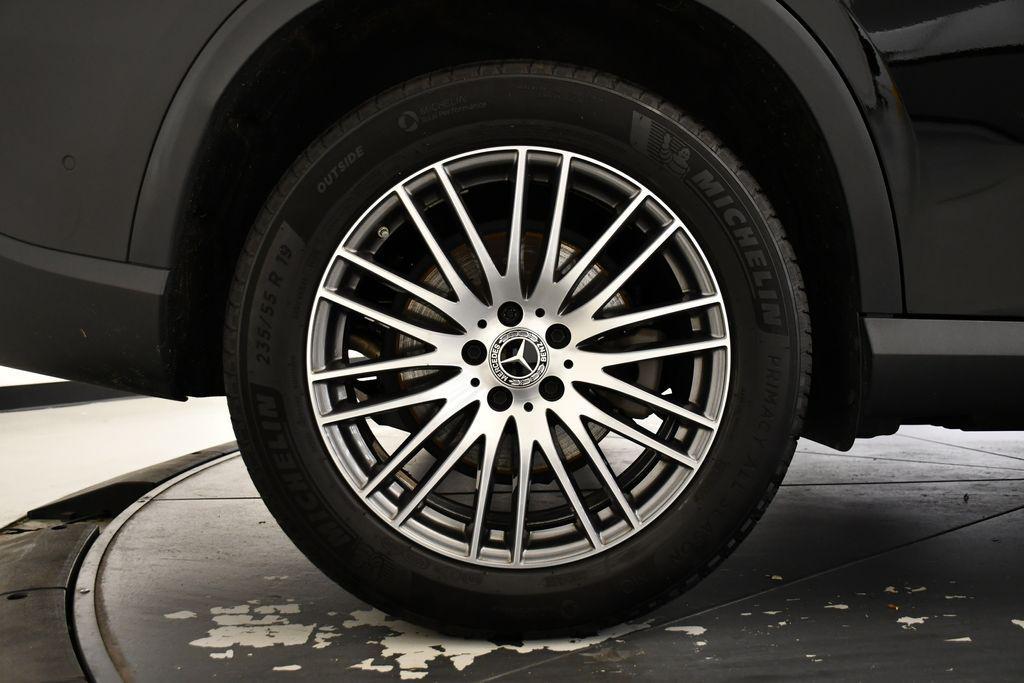 used 2024 Mercedes-Benz GLC 300 car, priced at $40,593