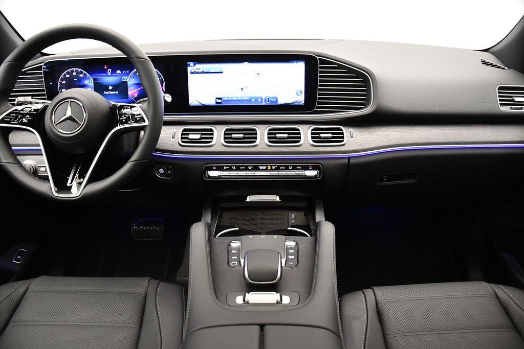 new 2025 Mercedes-Benz GLE 580 car, priced at $95,445